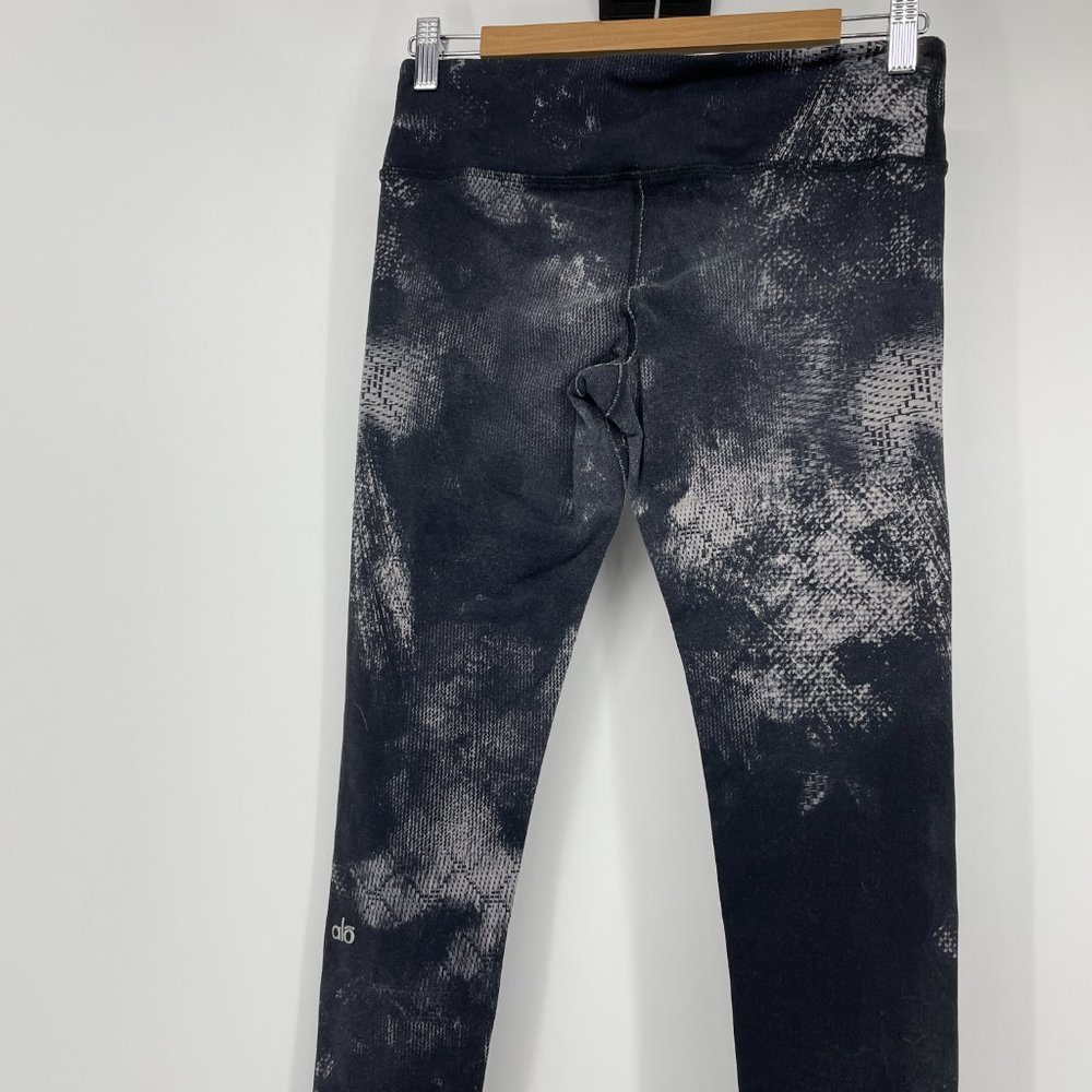Alo Yoga Black Smoke Airbrush print leggings Med - Picture 9 of 14